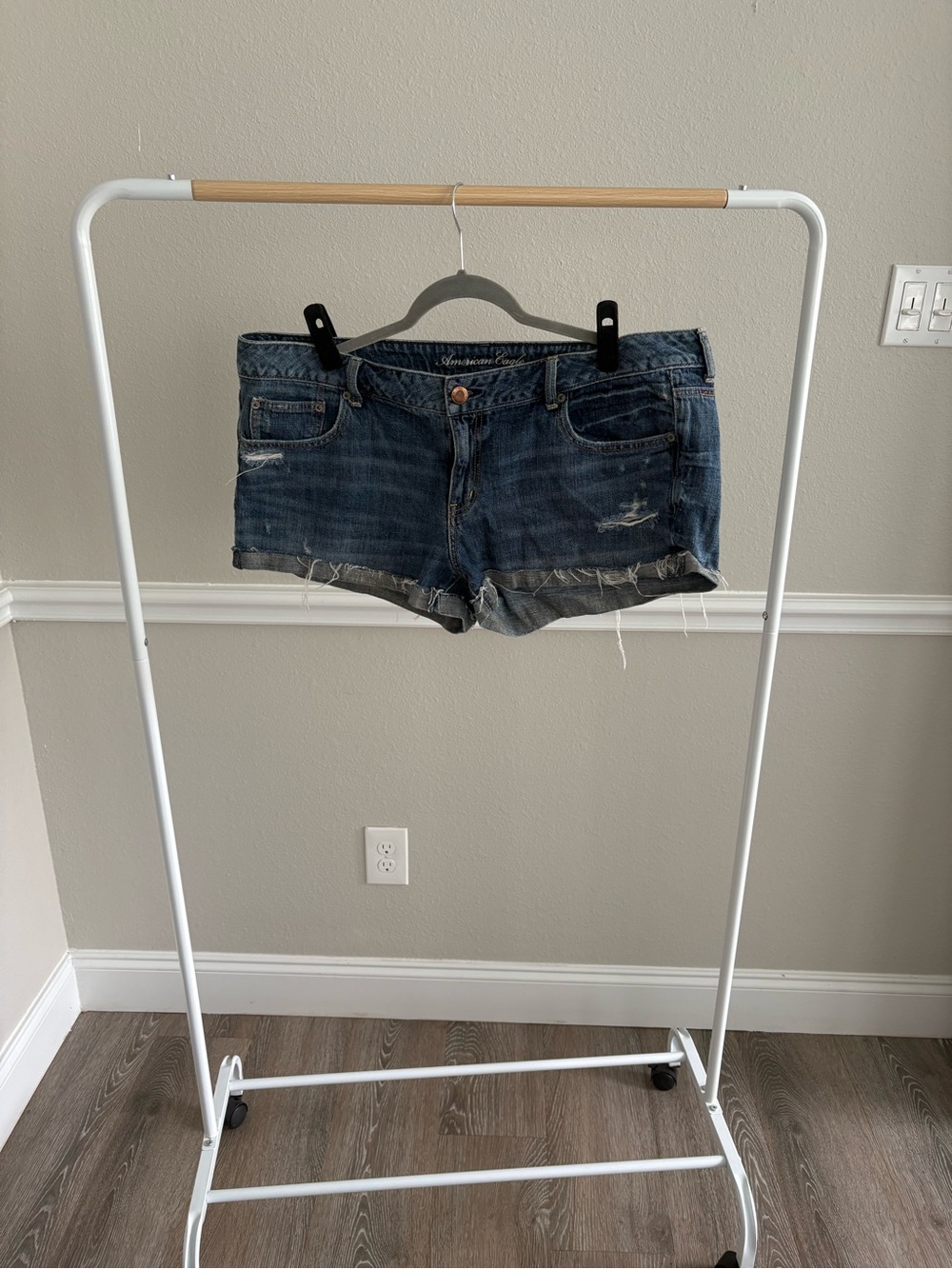 Size 18 American Eagle Outfitters Blue Distressed Denim Shorts